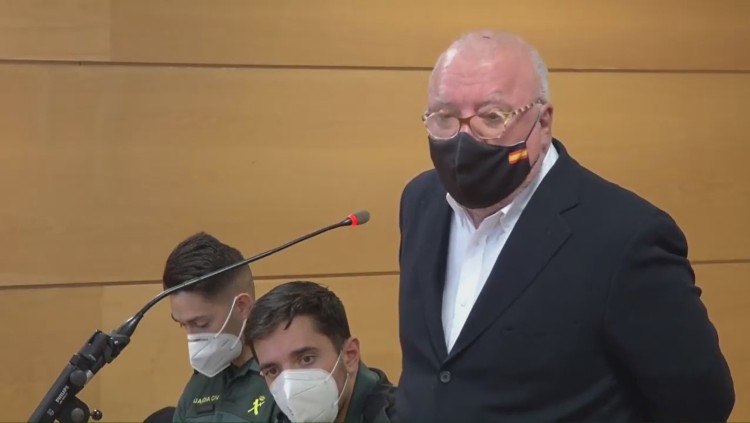 Pla mitjà de l'excomissari José Manuel Villarejo durant la declaració al jutjat número 8 de Madrid. Agència Catalana de Notícies