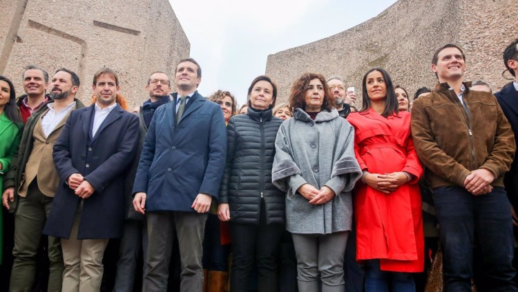 Santiago Abascal, Pablo Casado i Albert Rivera| Europa Press