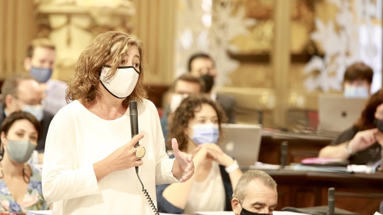 La presidenta de les Illes Balears, Francina Armengol, en una intervenció recent al Parlament. Europa Press