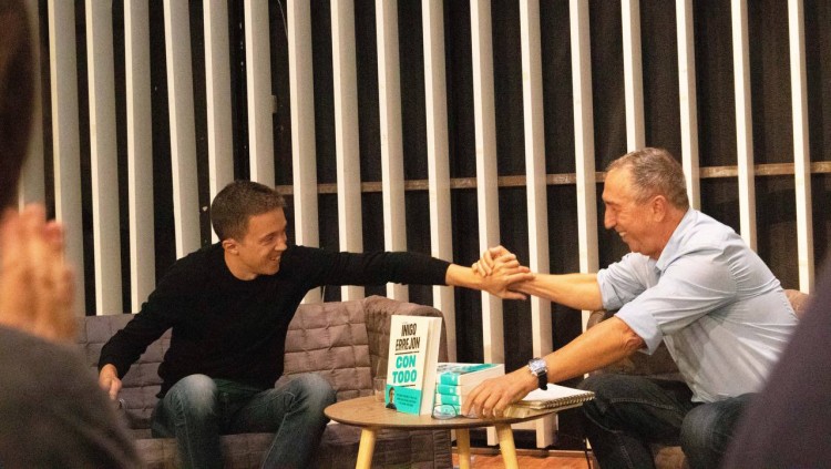 Íñigo Errejón i Joan Baldoví a la presentació feta a l'OCCC, de València| Íñigo Errejón