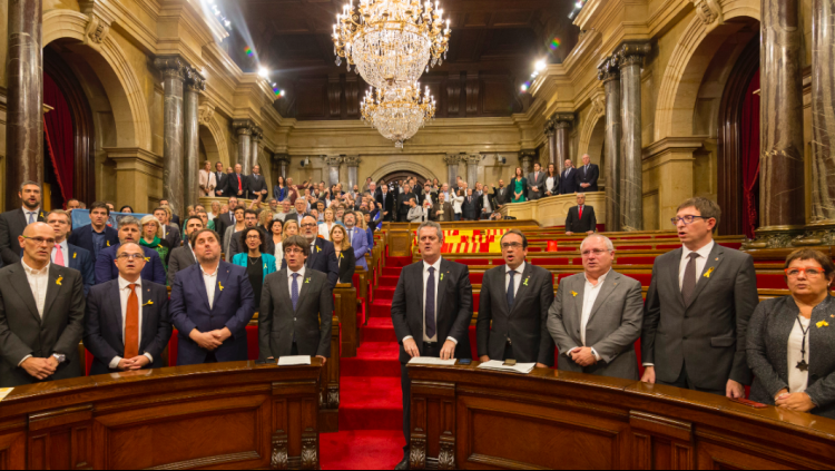 Final de la sessió plenaria del 27 d'octubre de 2017. Parlament de Catalunya