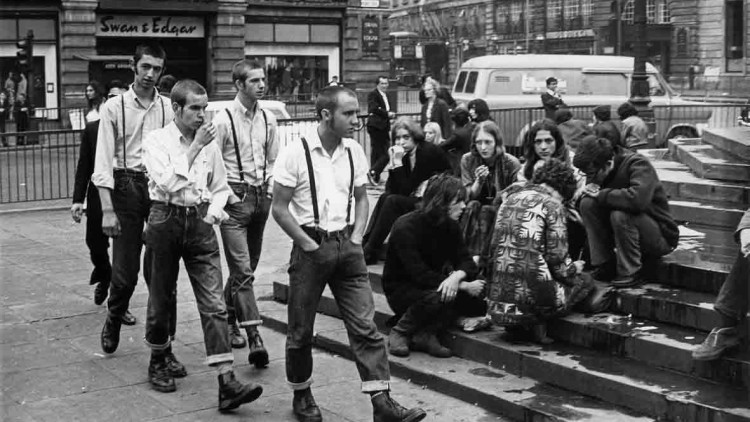 Skinhead a la ciutat de Londres.. HERRADORDEZAPATOS, CC BY-SA 4.0 VIA WIKIMEDIA