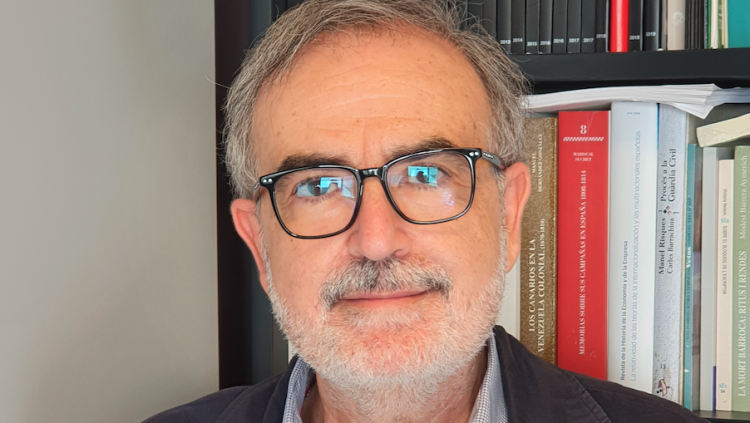José Antonio Piqueras, catedràtic d'Història Contemporània de la Universitat Jaume I i autor de 'Negreros'