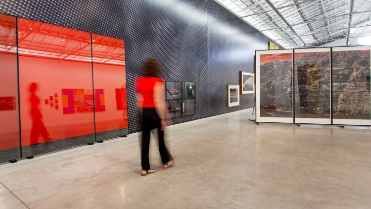 'The Red Room' i 'Quarantania' en la mostra de Bombas Gens @Mario Zamora