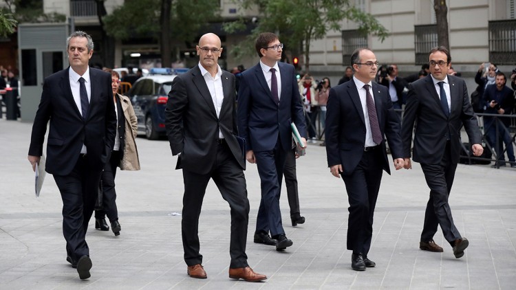 Joaquim Forn, Dolors Bassa, Raül Romeva, Carles Mundó, Meritxell Borràs, Jordi Turull i Josep Rull entren el 2 de novembre de 2017 a l'Audiència Nacional per declarar, abans de ser empresonats. Efe
