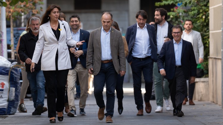 La cúpula dirigent de Junts per Catalunya, liderada per Laura Borràs, Jordi Puigneró i Jordi Turull arribant a la reunió de l'executiva.. David Zorrakino / Europa Press