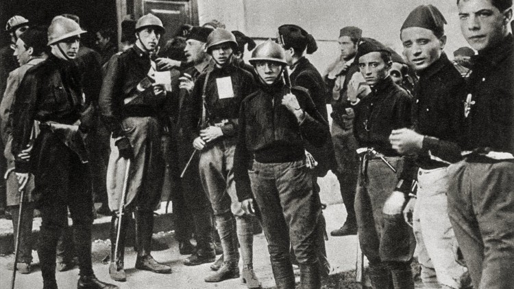 Els camises negres eren els feixistes més violents que combateren tot aquell que s’oposava de paraula o obra al feixisme.