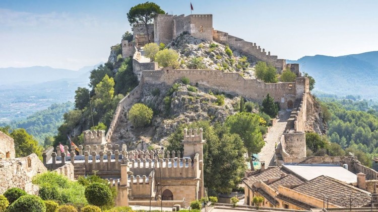 Enguany farà cinc-cents noranta anys, al castell de Xàtiva morí, pres, el comte Jaume d'Urgell, el dissortat aspirant a regnar sobre el país d'or i gules que, per interessos espuris, fou privat de la corona.