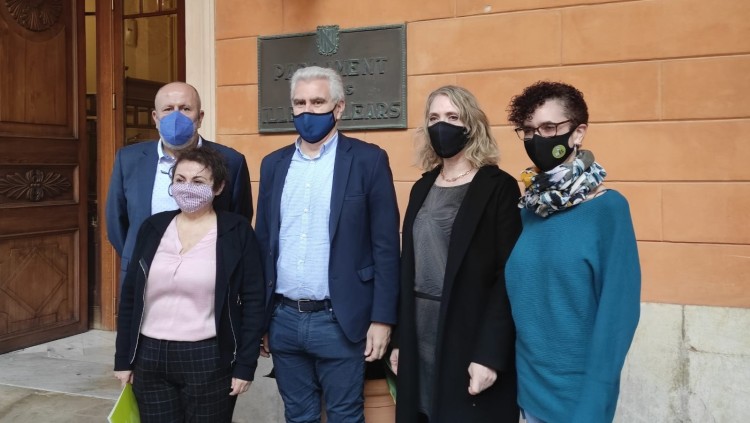 Diputats del PI, de Més per Mallorca i de Més per Menorca. Europa Press