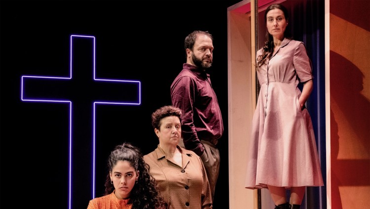 'Les maleïdes' de Sergio Baos s'estrena a la Sala Beckett de Barcelona. Luis Ortas