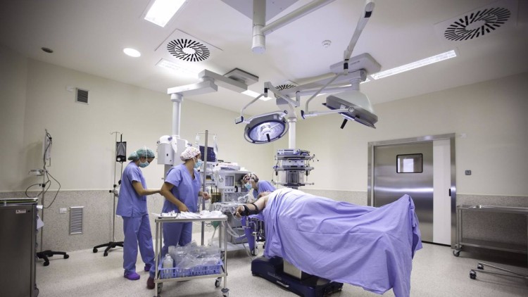 Un quiròfan de l'Hospital de Manises| Europa Press