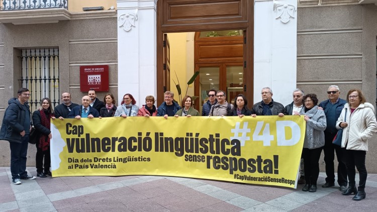 Presentació de l'informe sobre vulneracions dels drets lingüístics| Escola Valenciana