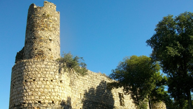 Castell de Sant Iscle, a Vidreres (Selva)