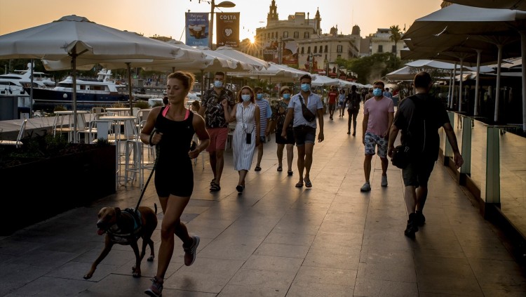 Una imatge quotidiana del barri de la Barceloneta.. Europa Press