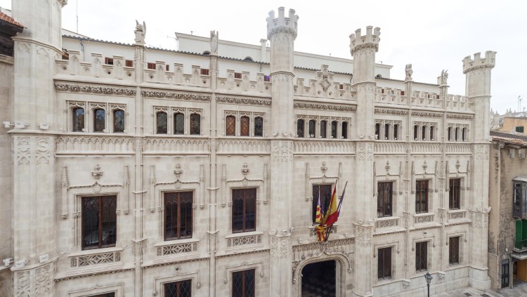 Edifici que acull avui el Consell de Mallorca i que el 1974 era el de la Diputació balear (Foto Europa Press)