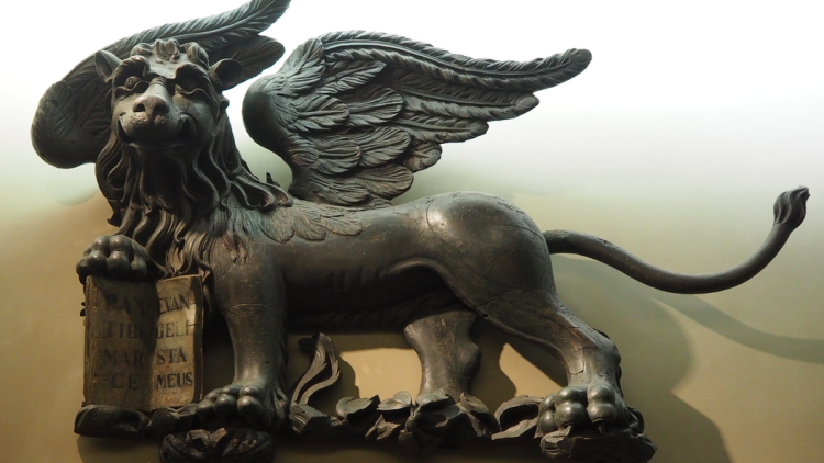 Un lleó de Venècia exposat al palau Ca d'Oro. Àlex Milian