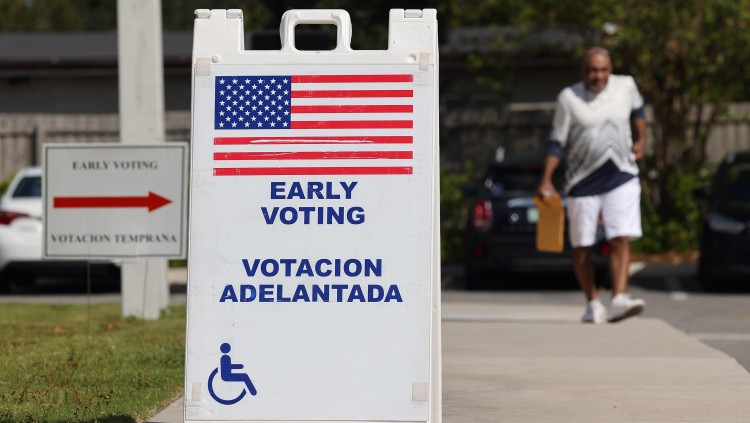 Cartell a Florida durant la jornada electoral. Europa Press