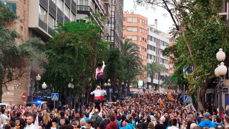 La manifestació del 25 d'abril a Alacant ha comptat amb milers i milers d'assistents| Moisés Pérez. 