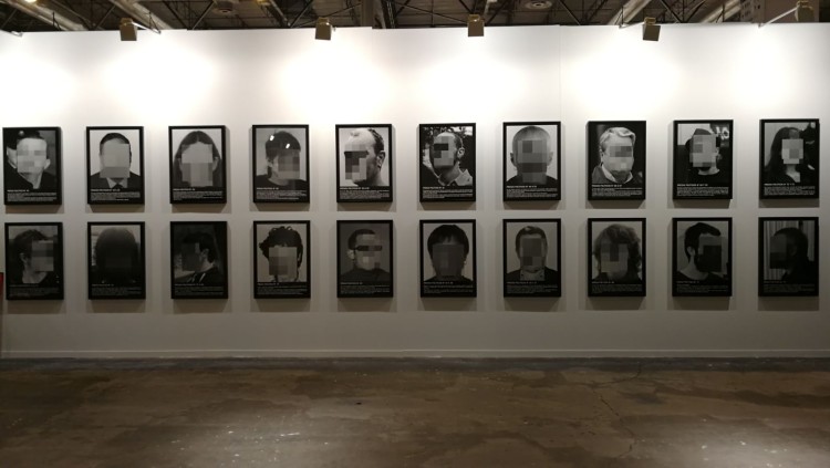 Imatge de l'exposició censurada. Estudio Santiago Serra