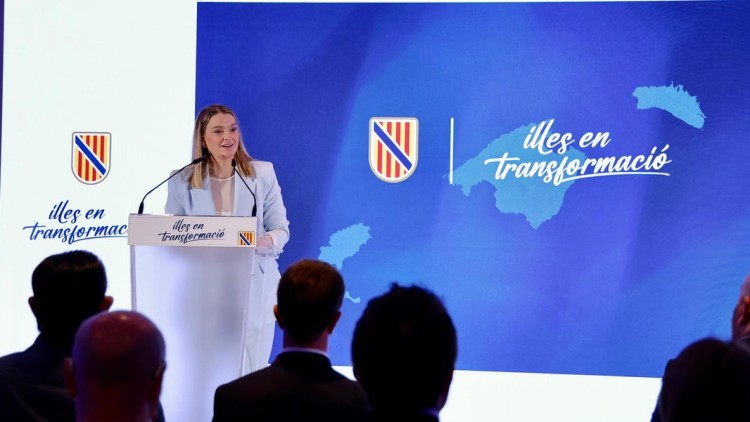 Marga Prohens durant la presentació del projecte Illes en transformació (Foto: Europa Press)