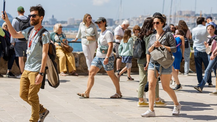 Turistes a la zona històrica de Palma (Foto: Europa Press)