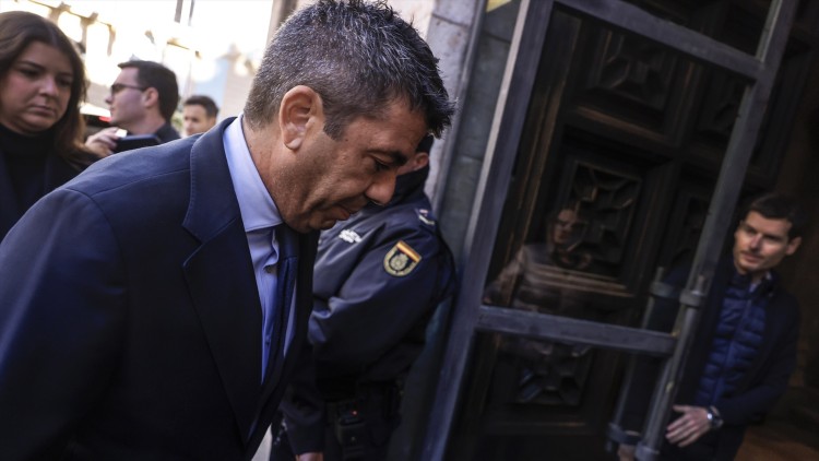 Carlos Mazón, president valencià en funcions, a la seua entrada al Palau de la Generalitat Valenciana| Rober Solsona/Europa Press