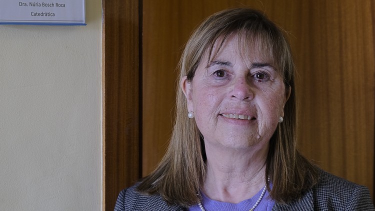 La catedràtica Núria Bosch