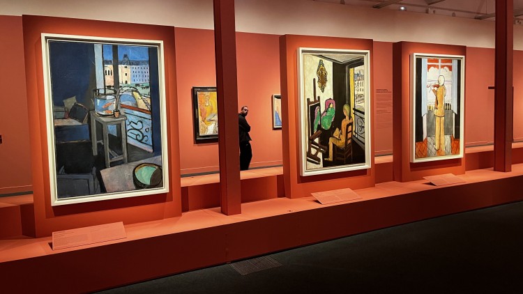 Interior amb peixera, El pintor al seu estudi i El violinista a la finestra, tres obres de Matisse que es poden veure al CaixaFòrum Barcelona // ÀLEX MILIAN