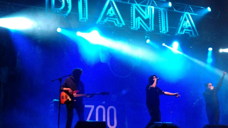 Actuació de Zoo