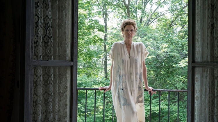Annette Bening