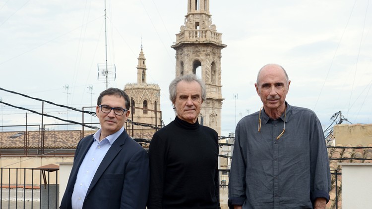 Jaume Alonso-Cuevillas, Javier Pérez-Royo i Lluís Llach. Prats i Camps