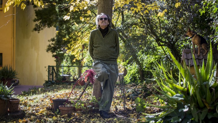 Josep Piera, fotografiat en el seu refugi de La Drova. Miguel Lorenzo