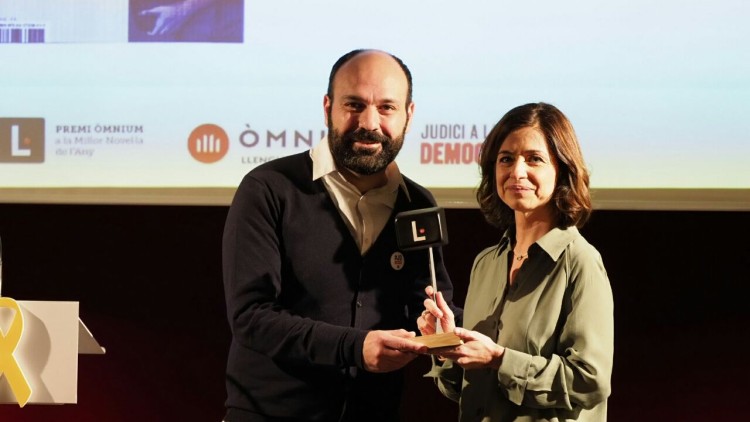 Marta Orriols, amb el Premi Òmnium 2019. Òmnium