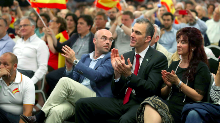 Ortega Smith amb Jorge Buxadé, màxim dirigent de Vox a Catalunya. EFE