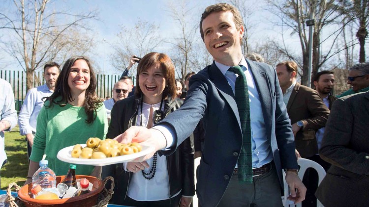 Bonig i Casado, el passat 8 de març en una acte de partit a Castelló. EFE