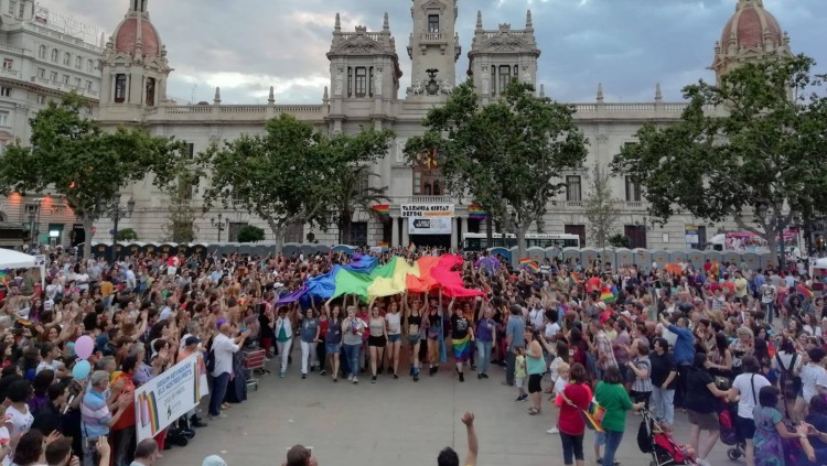 Mobilització LGTBI durant l'Orgull 2018 a València| Lambda