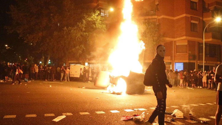 Disturbis a Barcelona la nit del 16 d'octubre. Agència Catalana de Notícies