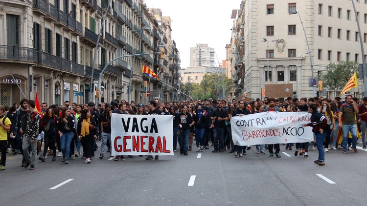 Piquet informatiu a la plaça Universitat de Barcelona. Agència Catalana de Notícies