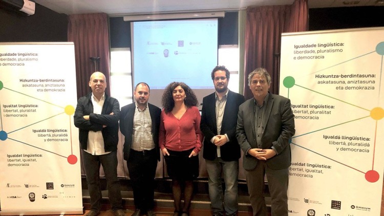 Representants de les diferents entitats a Madrid| ACPV