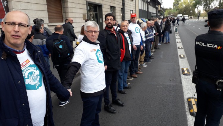 Imatge de la cadena humana contra l'infrafinançament/CCOO-PV