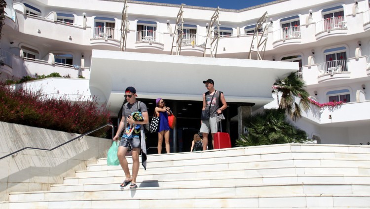Imatge d'arxiu de la façana de l'hotel Marina Sand de Lloret de Mar. ACN