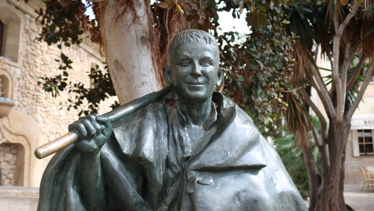 Estàtua del pastoret a Son Servera que rememora la pesta de 1820