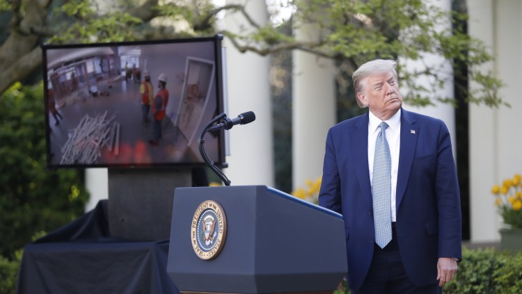 Donald Trump compareix davant la premsa. Europa Press