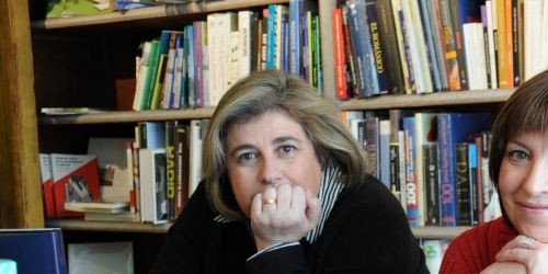 Esperança Camps (a l'esquerra) i Empar Marco (a la dreta) durant la campanya del seu llibre conjunt 'Vertigen' |Prats i Camps