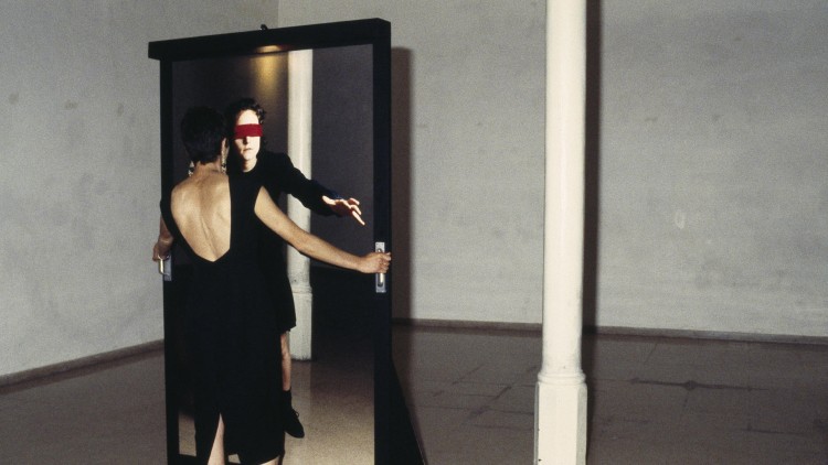 L'acció 'La gallineta cega' (1992), de Tere Recarens. © L'Artesà de Gràcia