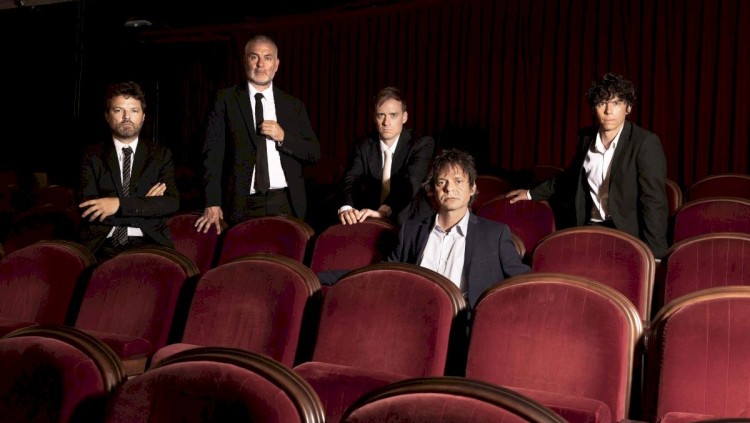LHR en una imatge promocional: Pau Roca, Jorge Martí, Marc Greenwood, José Marco i Endika Martín.