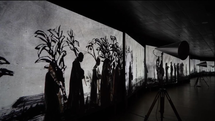 William Kentridge, More Sweetly Play the Dance, 2015. Imatge de la instal·lacio al CCCB. Foto EMB